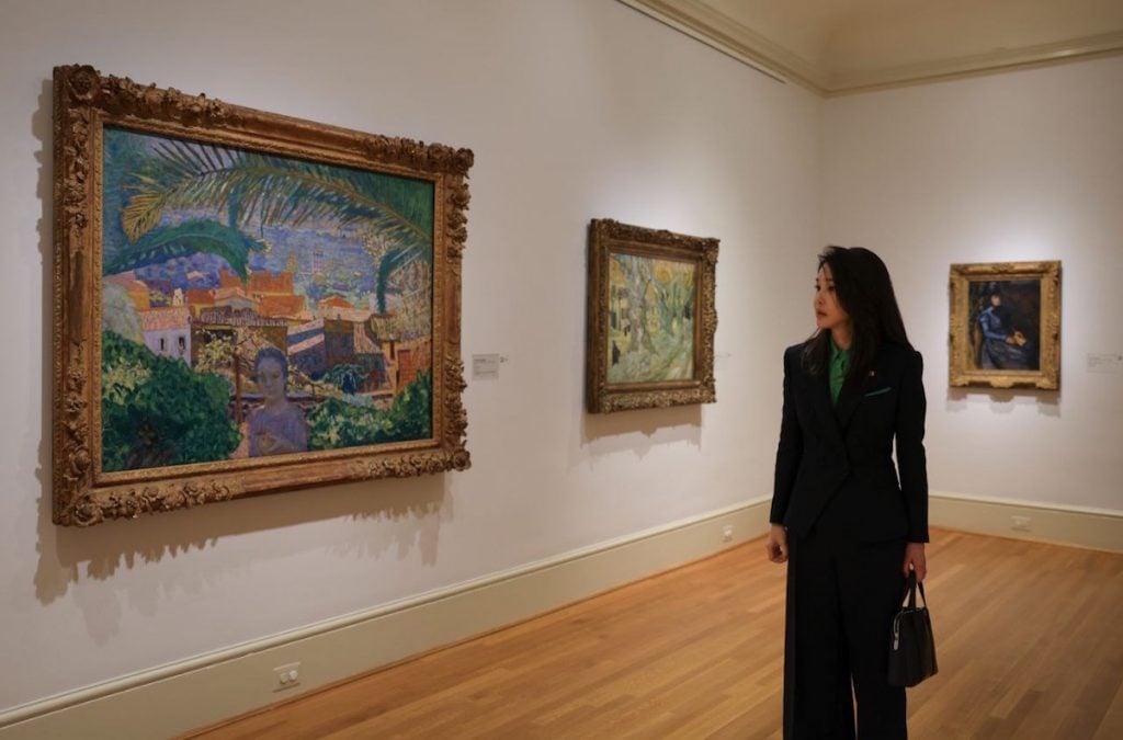 First Lady Kim Keon Hee at The Phillips Collection in Washington, D.C. April, 2023. Office of the President, Republic of Korea. Vincent van Gogh, The Road Menders, (1889) © The Phillips Collection, Acquired 1949 Paul Cézanne, Seated Woman in Blue, (between 1902 and 1906) © The Phillips Collection, Acquired 1946 Pierre Bonnard, The Palm, (1926) © 2023 Artists Rights Society (ARS), New York
