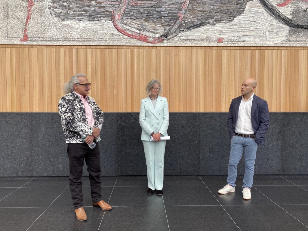 L to R: Artist Christopher Wool, Sabrina Kenner and Jacob King at the unveiling of <i>Crosstown Traffic</i> (2023) at Manhattan West. Photo by Eileen Kinsella.