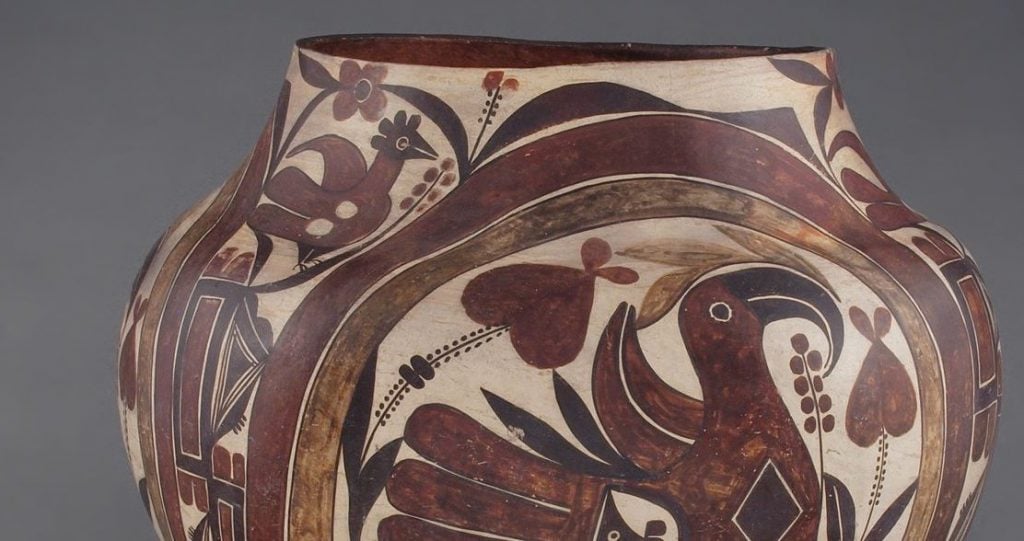 Maker formerly known [Haak’u (Acoma Pueblo)], Polychrome Water Jar (ca. 1880–90), detail. Perry Collection of Native American Arts. Photo courtesy of the Shelburne Museum, Shelburne, Vermont. 