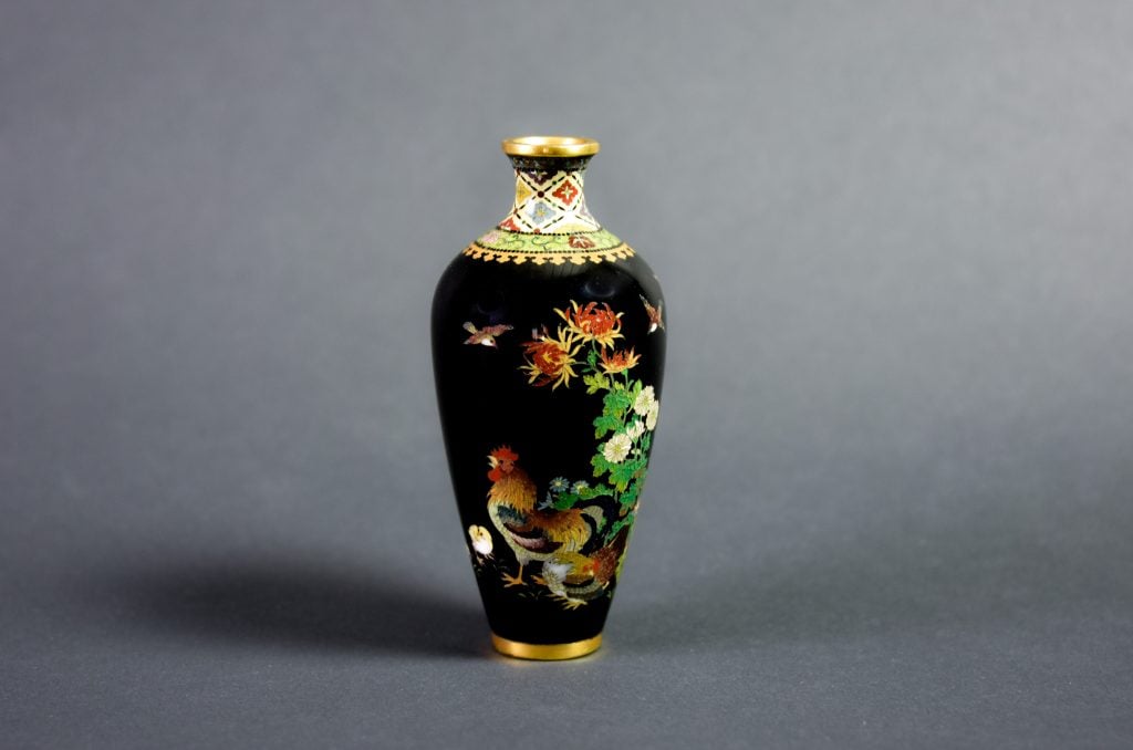 Namikawa Yasuyuk tiny vase