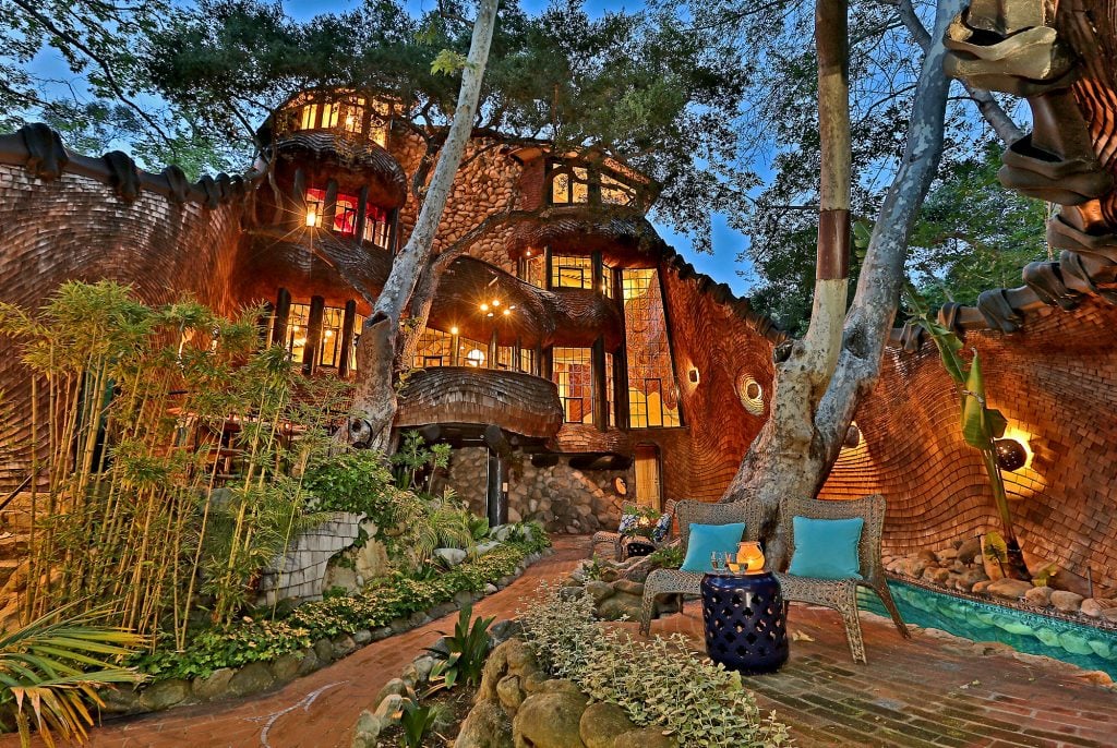 The back of Whale House opens onto a bamboo courtyard. Photo: Scott Gibson. Courtesy of Sotheby's International Realty.