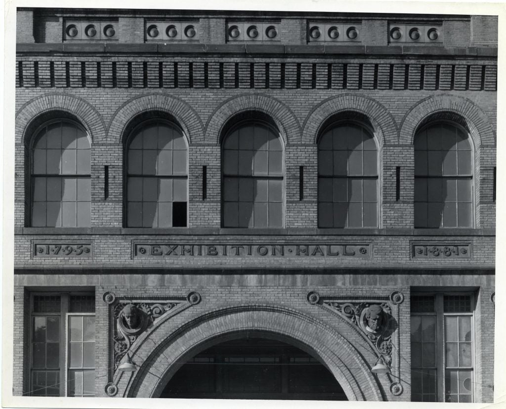 The Massachusetts Charitable Mechanic Association Exhibition Hall in Boston, demolished in 1959. Photo Boston Landmarks Commission image collection, City of Boston Archives, Boston, courtesy of the Boston Landmarks Commission, Creative Commons <a href=https://creativecommons.org/licenses/by/2.0/target="_blank" rel="noopener">Attribution 2.0 Generic</a> license. 