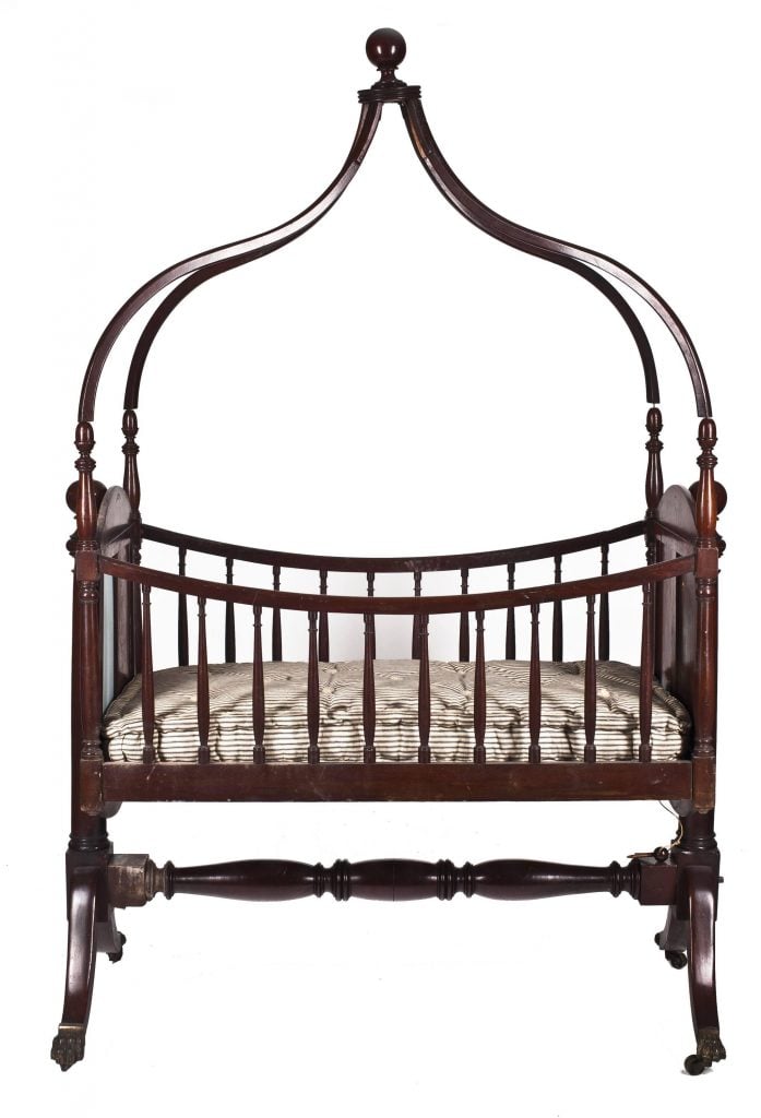 Mahogany cradle (ca. 1820–30). Collection of the New-York Historical Society, gift of Mrs. Willis Reese. 