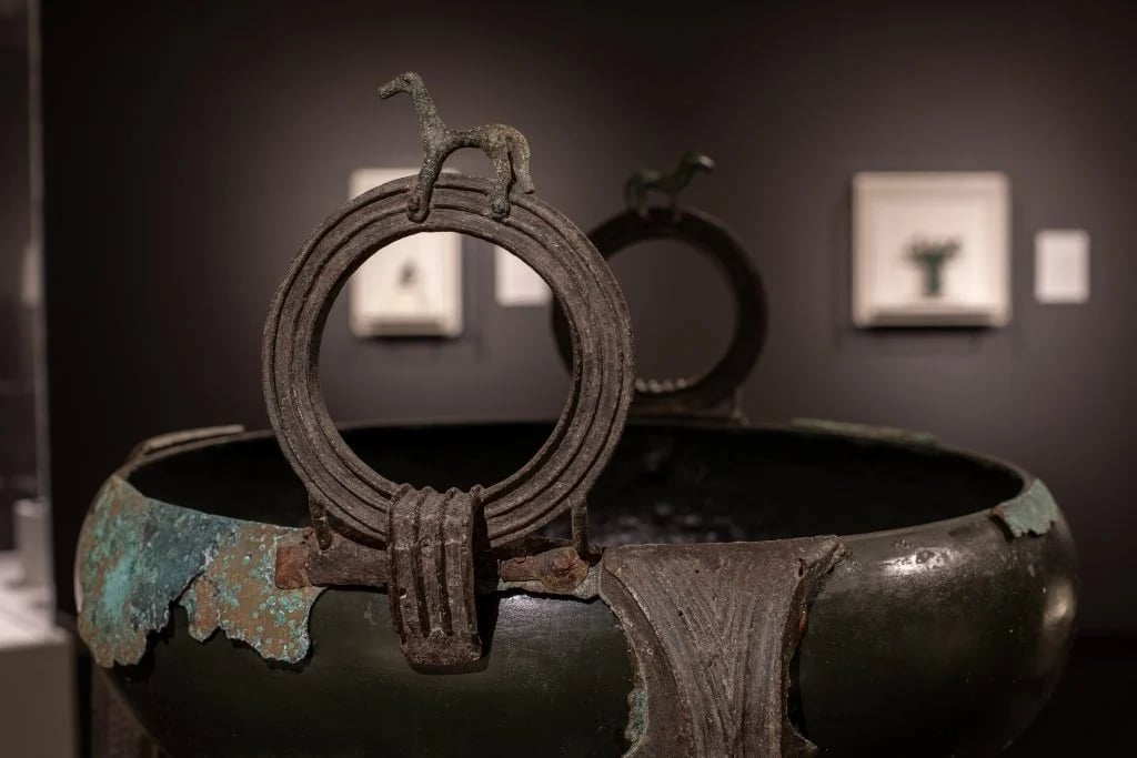 Greek ring-handled-tripod cauldron, early 8th century B.C.E., a work from 