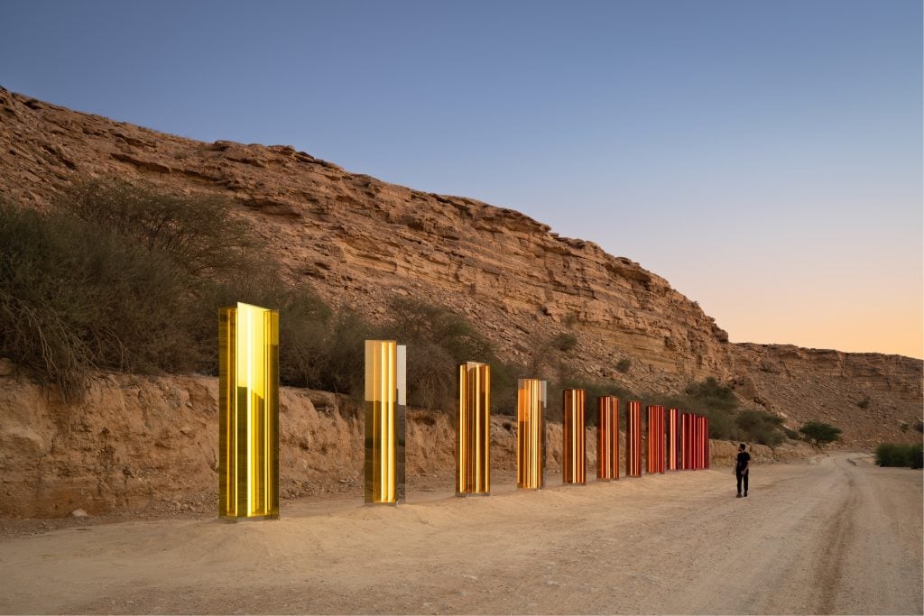A view of Marcelis's 2022 artwork Light Horizon in the Riyadh desert. Courtesy of the artist. 