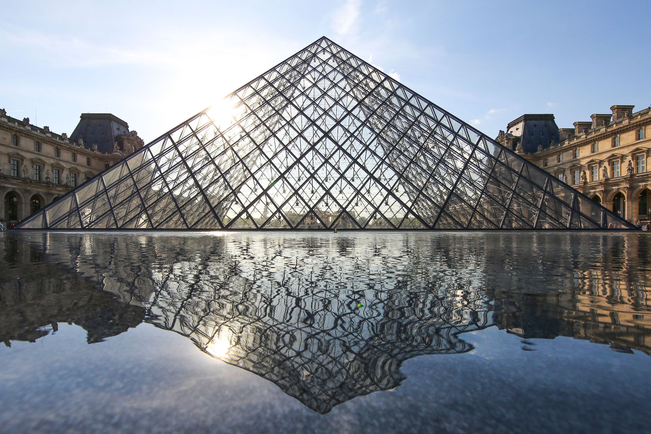 Louvre contemporary art