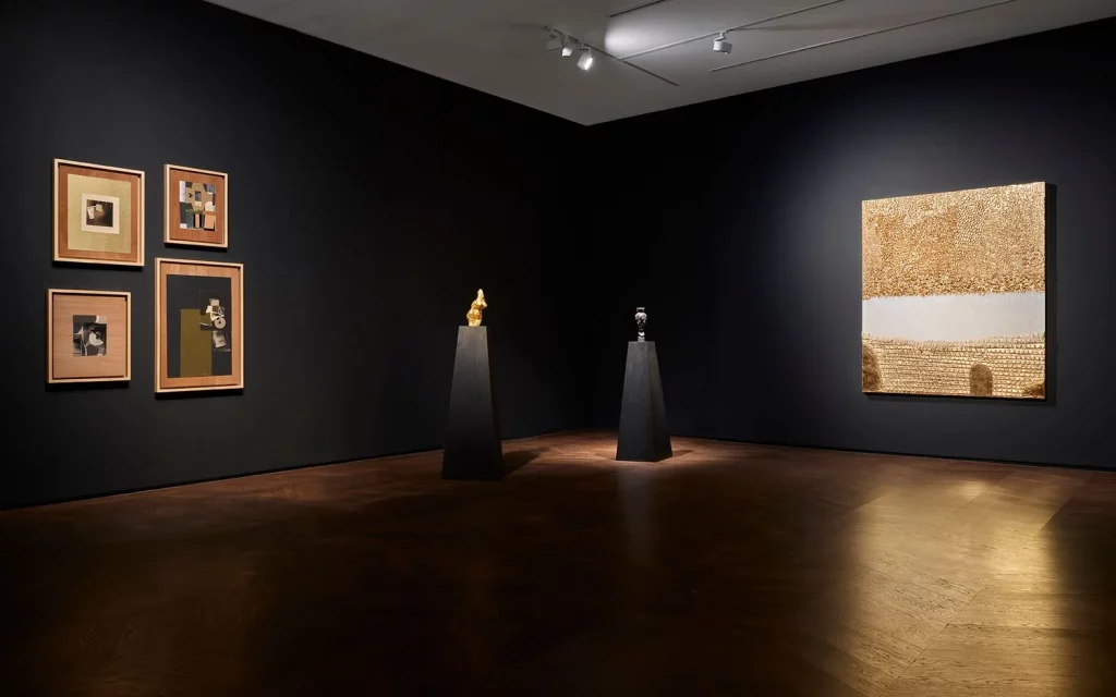 Installation view of "Rite of Passage: Lina Iris Viktor with César, Louise Bourgeois, Louise Nevelson, and Yves Klein" at LGDR, London, 2022. Courtesy LGDR.