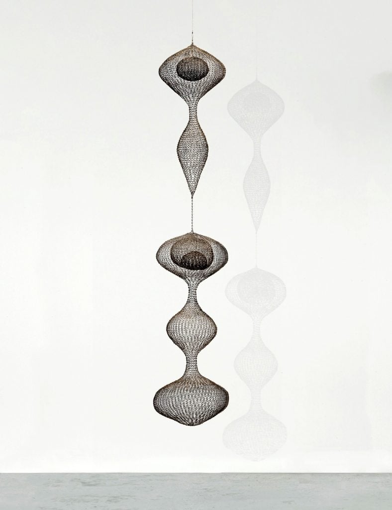 Ruth Asawa, <em>Untitled (S.408, Hanging Five-Lobed, Two-part Form, with the Second and Third Lobes Attached by Chain and Interior Spheres in the First and Third Lobes)</em> (1953–54). Courtesy of Sotheby's.