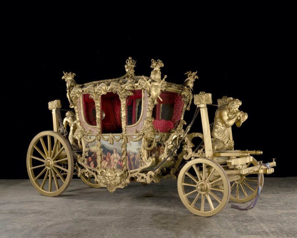 A reproduction of the Coronation carriage £30,000-50,000. Photo via Bonhams.