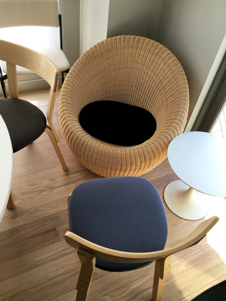 Isaumu Kenmochi, rattan round chair (1960), Alvar Aalto, Artek 69 chairs (1935). 