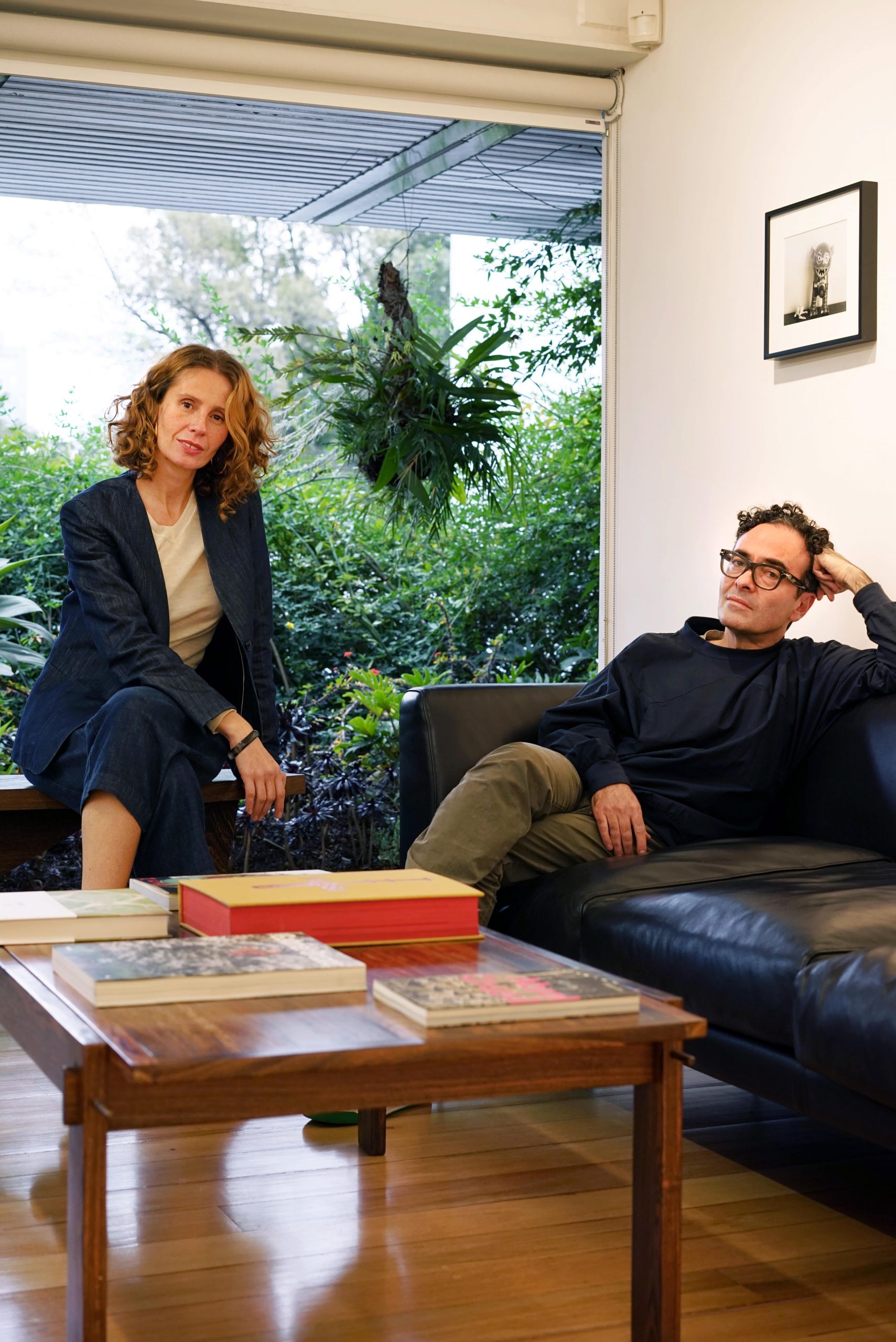 José Kuri and Mónica Manzutto in front of their garden