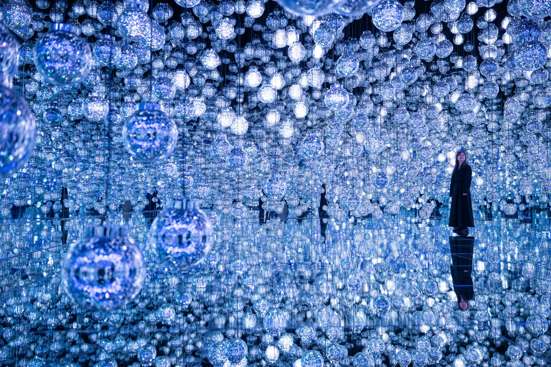 Getting Lost in Tokyo’s New teamLab Experience