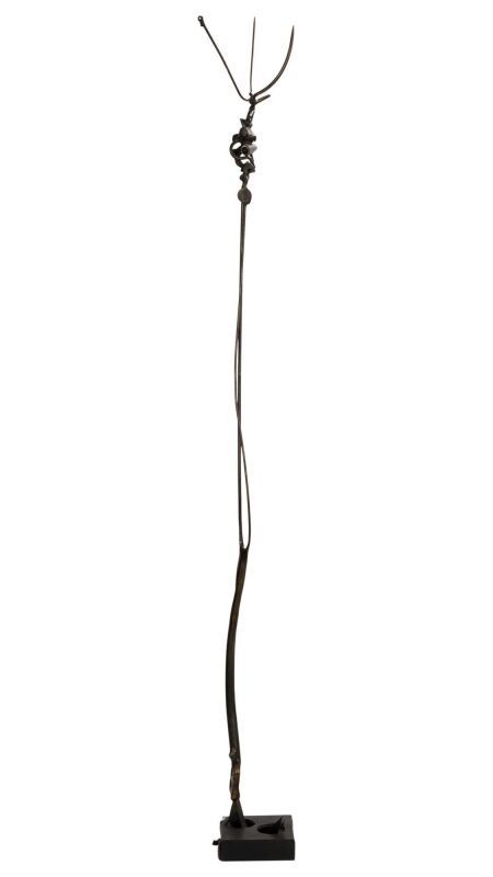 stalk is a sculpture by Richard Hunt, a long bronze work with something pointy on the top