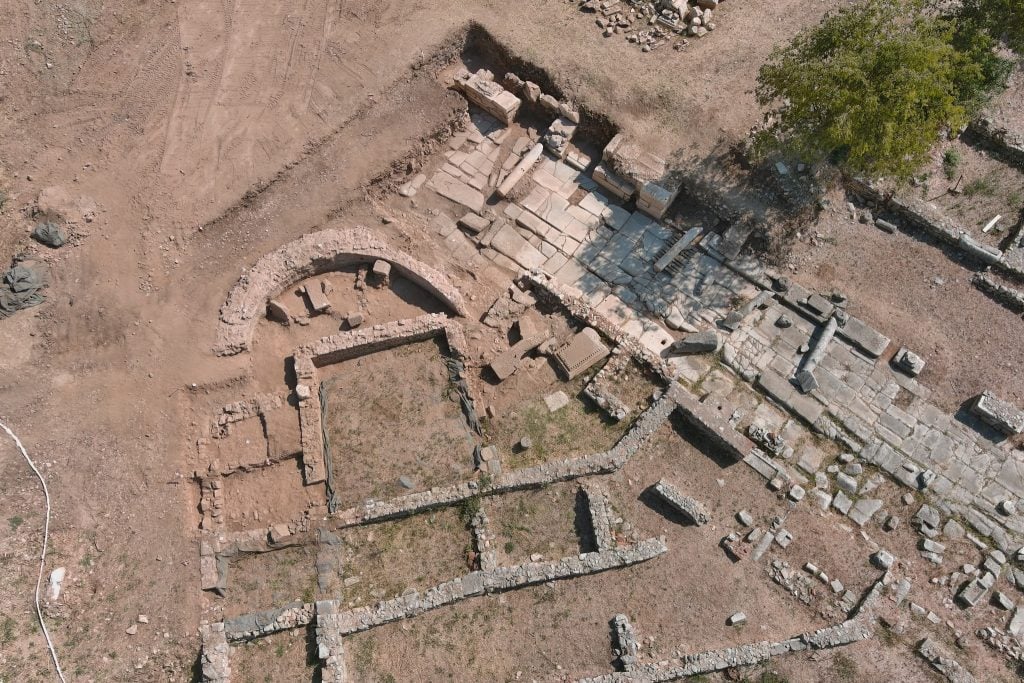 aerial photograph of the site under excavation in Philippi