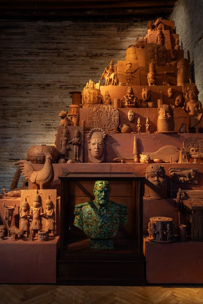 Yinka Shonibare CBE RA, <i>Monument to the Restitution of the Mind and Soul</i>, 2023. Installation view, <i>Nigeria Imaginary</i> at the Nigeria Pavilion at the 60th International Art Exhibition — La Biennale di Venezia. Image: Marco Cappelleti Studio. Courtesy: Museum of West African Art (MOWAA)