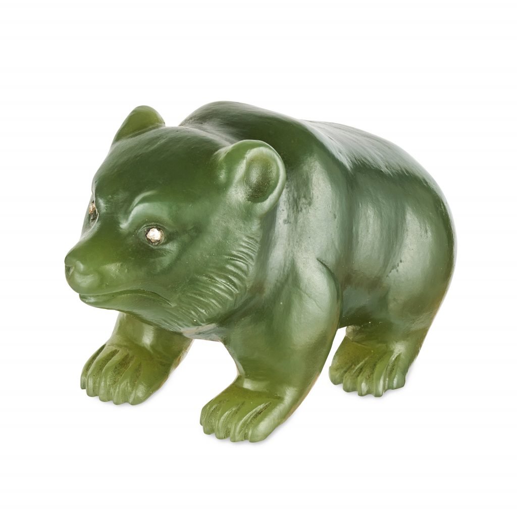 A nephrite carving of a bear