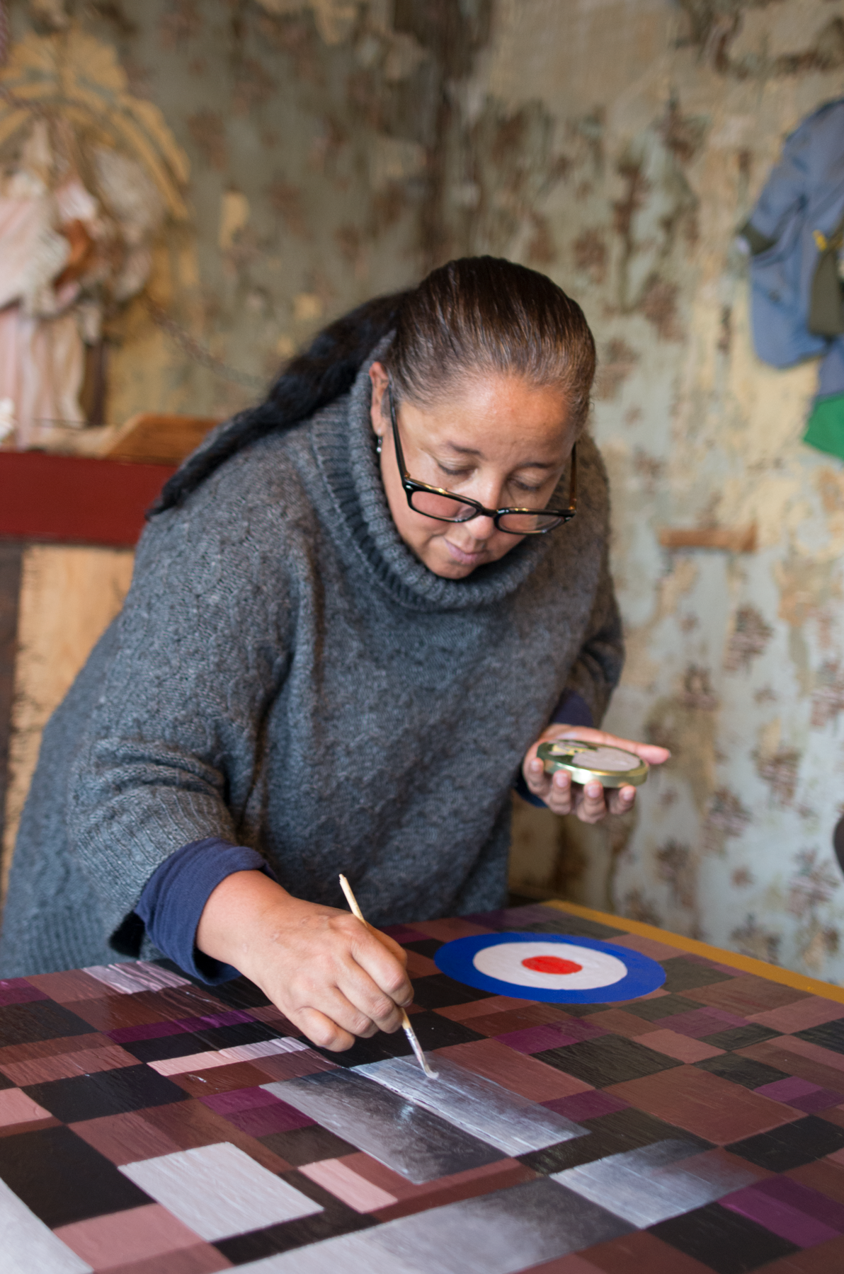 photograph of jan wade painting