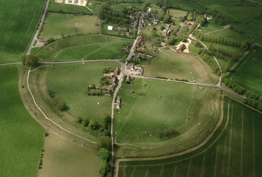 an aerial photo of Avebury Henge circle