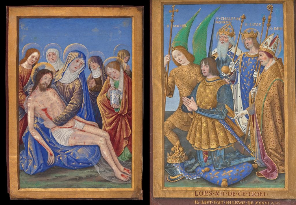 Two paintings, the one on the left showing the Lamentation of Christ and the one on the right showing King XII kneeling in prayer