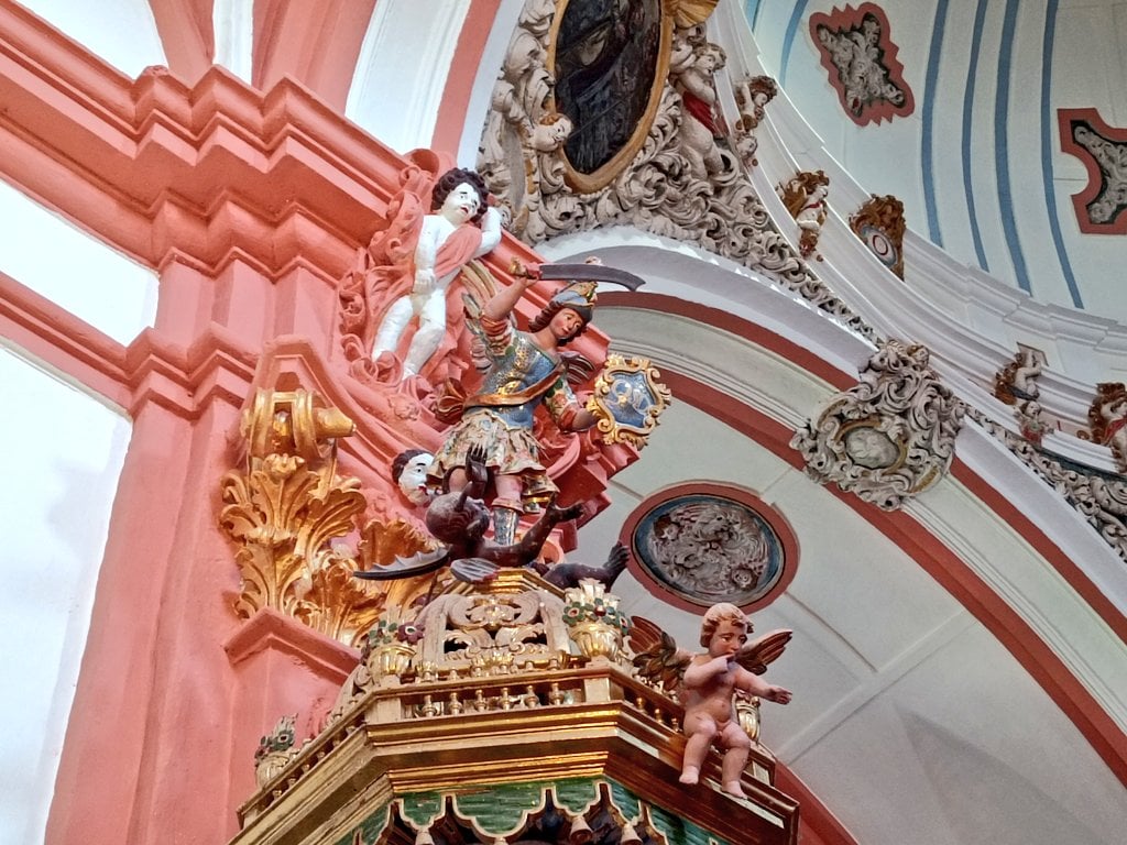 A ridiculous restoration led to these absurdly cartoonish cherubs at Ermita de Nuestra Señora del Mirón church in Soria, Spain. Photo courtesy of Soria Patrimonio.