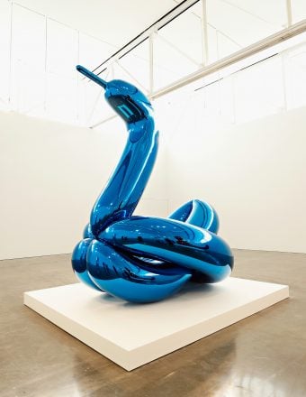 One Cooked Bird: Jeff Koons’s ‘Balloon Swan’ Survives Fire in Hong Kong