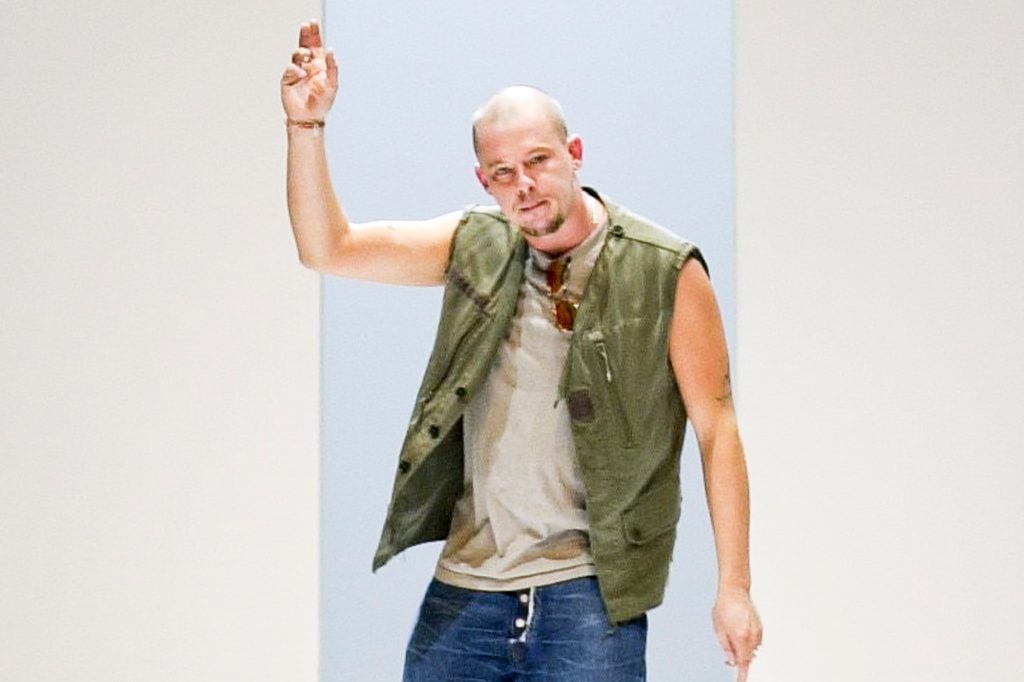 An image of Alexander McQueen in 2000.