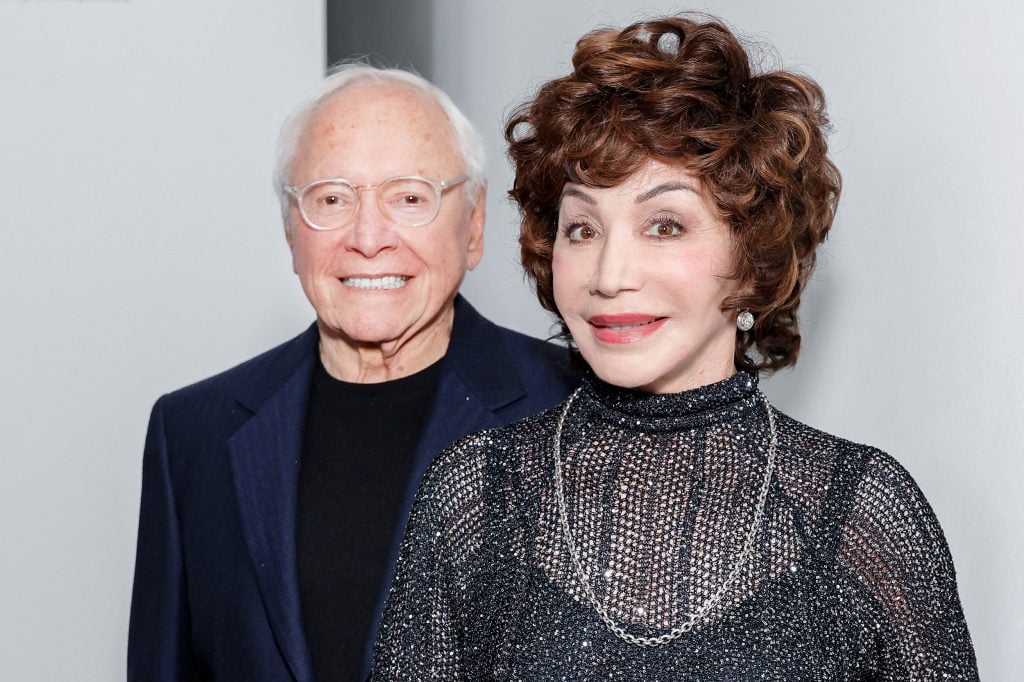 an image of Stewart Resnick and Lynda Resnick attend the 19th Annual Hammer Museum Gala In The Garden at Hammer Museum on May 4, 2024 in Los Angeles.