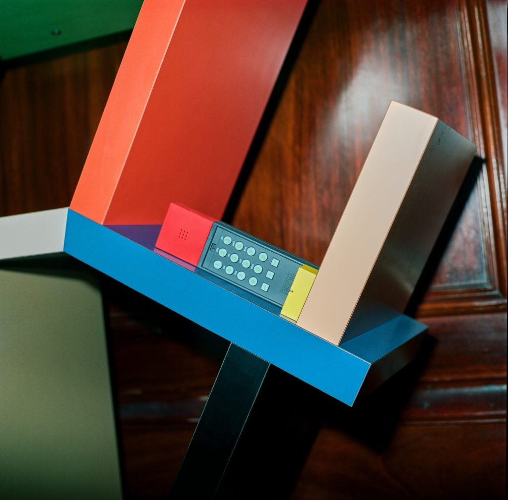 アート・デザイン・音楽 Ettore Sottsass Design phors A Trove of Rare Ettore Sottsass Phones Was Just Unearthed