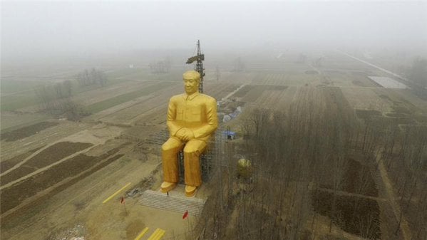 Mao Zedong statue. Photo: Art Daily.